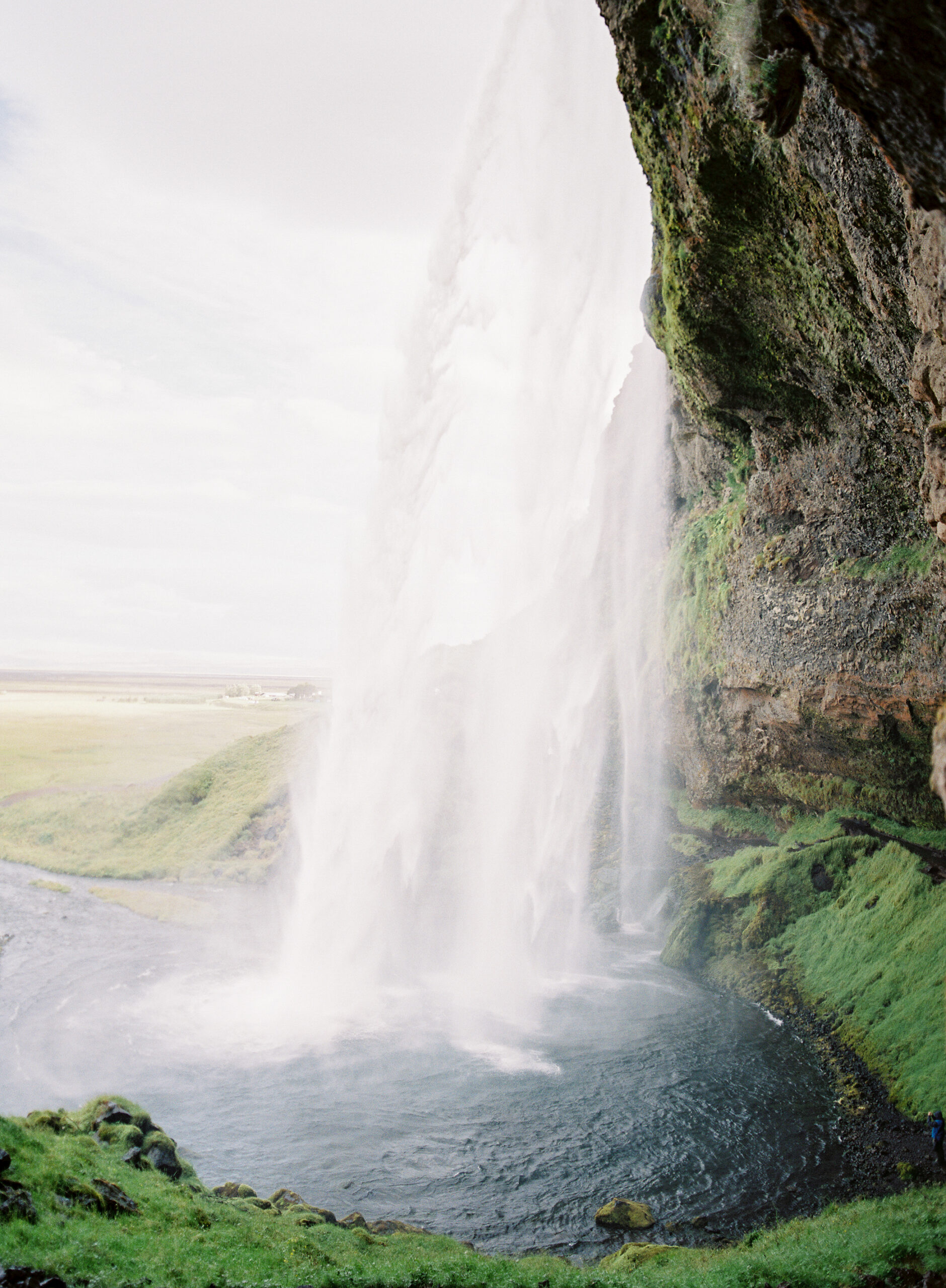 VickiGraftonPhotography-IcelandWeddingEngagementPhotographer-FineArtFilmWeddingPhotographer-158.jpg